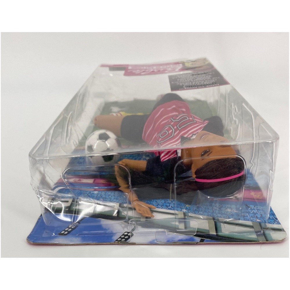 Barbie Made to Move Soccer Player Doll Kids Pink Black NIB DVF69 Posable Sport - Picture 10 of 12